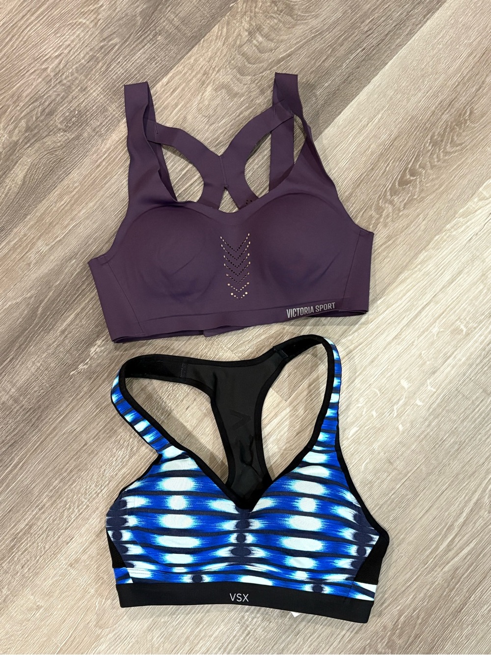 Victoria Secret VSX Sport Womens Sports Bra Lot Of 2 Size 32B Blue/Purple Gym